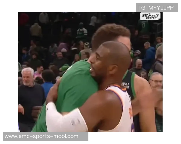 保罗回忆与格里芬的联系仍与昔日快船队友保持沟通 保罗回忆与格里芬的联系仍与昔日快船队友保持沟通