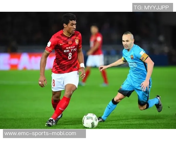 保利尼奥质疑伊涅斯塔未获金球奖称赞梅西场上表现无所不能 保利尼奥质疑伊涅斯塔未获金球奖称赞梅西场上表现无所不能